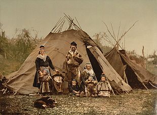 Саамская семья в Норвегии около 1900 года